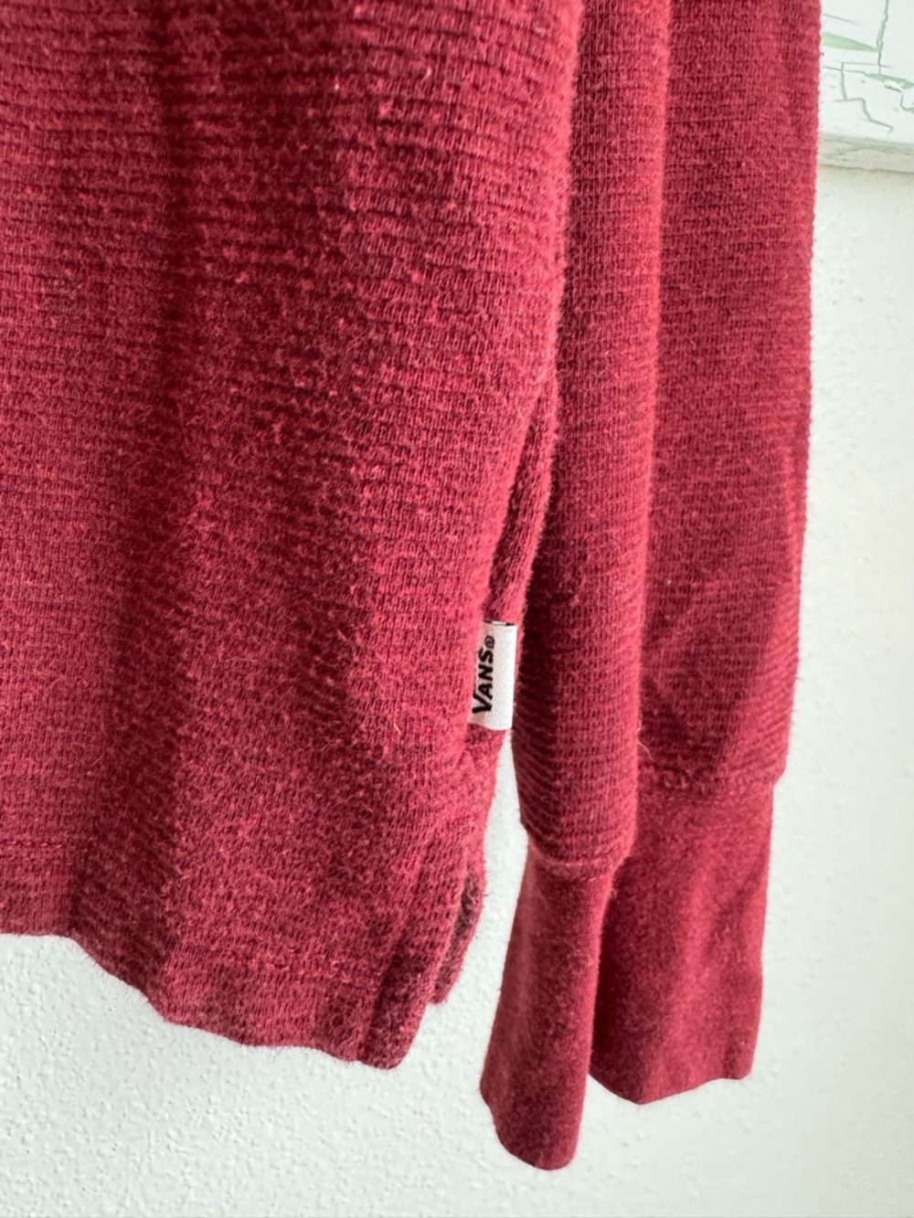 Vans Unisex Burgundy Long-Sleeve Henley Sweatshirt Size L - Picture 2 of 5